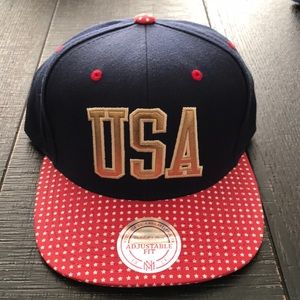 Mitchell & Ness USA snapback hat